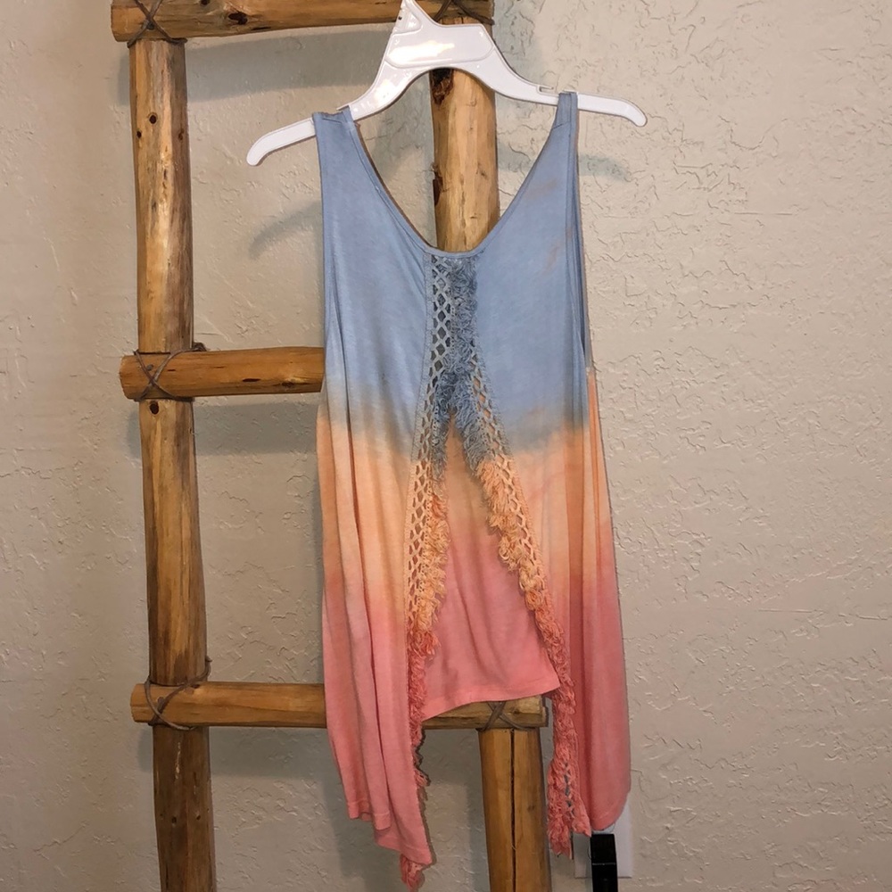 Backless tank top